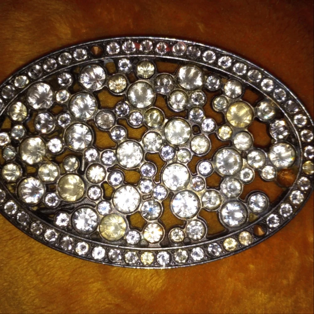 Women's Rhinestone Buckle - Picture 1 of 2
